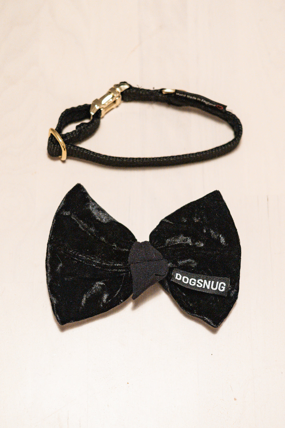 The Velvet Bow & Gold Clip Collar Set