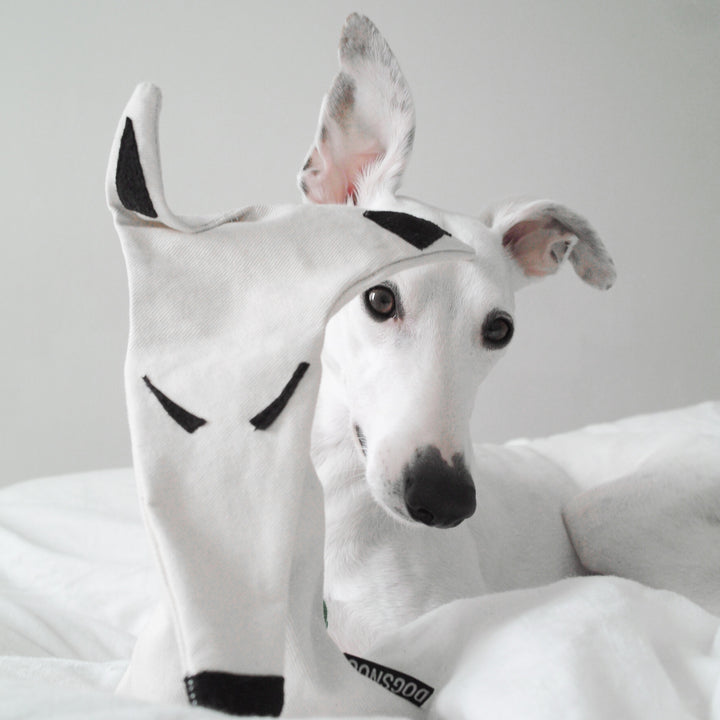 The Dog Treat Puzzle is also available in white